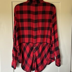 Lucky Brand soft buffalo plaid flannel with button down back detail